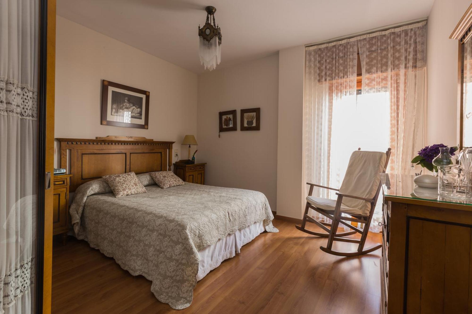 Gracia Suites - Centro Y Confort Con Parking Gratis Гранада Экстерьер фото