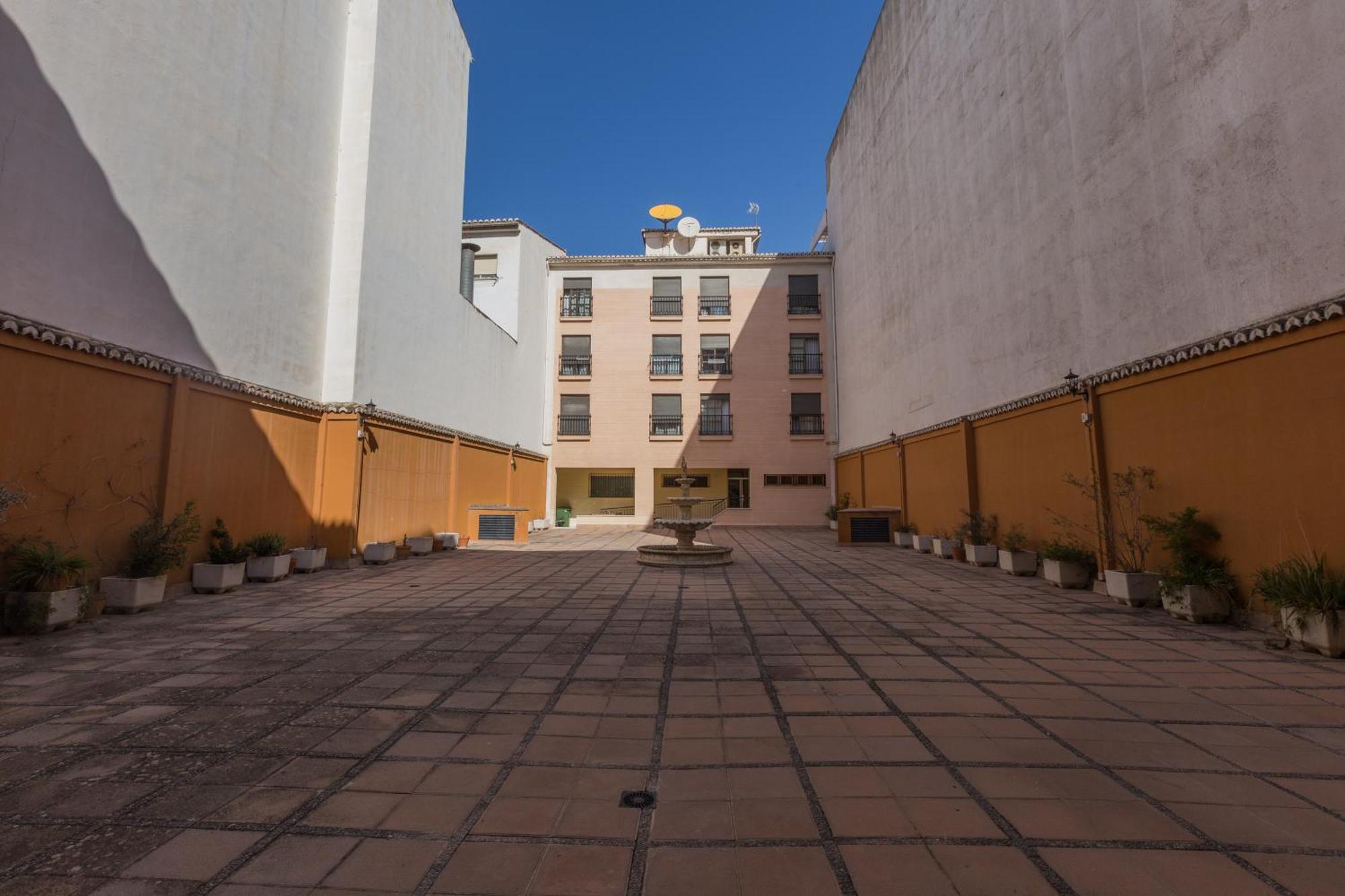 Gracia Suites - Centro Y Confort Con Parking Gratis Гранада Экстерьер фото